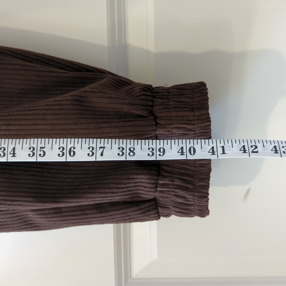 Brown Cargo Style Sweats Size Men's Medium NWOT - Picture 8 of 8